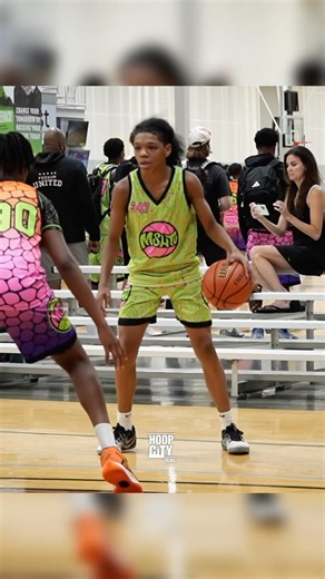 The Stare Down Was Crazy Work 😅 #hoopcityfilms1 #viral #recommended