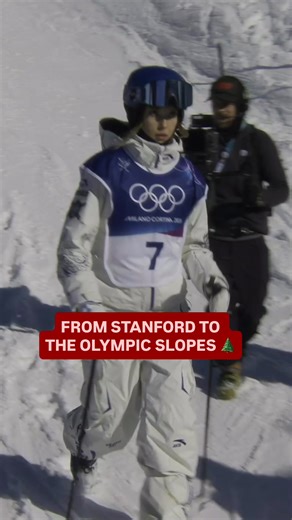 Eileen Gu locks in a 75.30 second run to qualify for Monday's women's freeski slopestyle final at the #WinterOlympics. 💪 Coverage presented by Red Bull | NBC Olympics & Paralympics