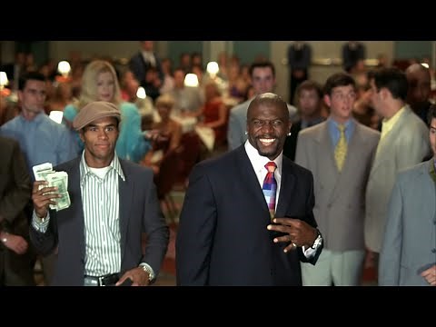 ¿Y Donde están las Rubias? | Escena: Subasta en Los Hamptons | Escenas de Películas HD