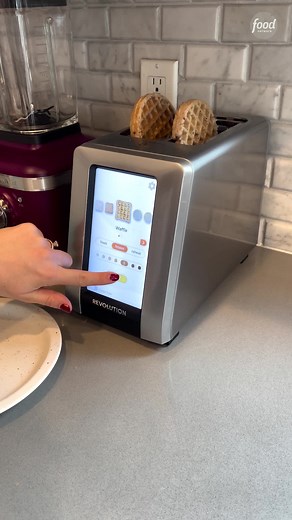 Food Network on Instagram: "Say hello to the first-ever touch-screen toaster! Not only does it heat up and toast in a matter of seconds, but it also lets you choose the exact shade of toastiness you are trying to achieve.⁠ ⁠ Link in bio to get it on Amazon. (We may make  from these links!)"