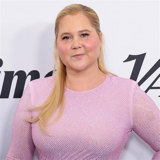 Amy Schumer Shares How "Moon Face" Comments Led to Cushing Syndrome Diagnosis