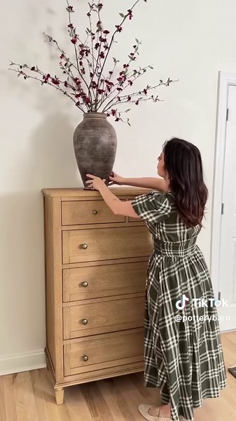 Cozy Bedroom Inspiration with Timeless Decor