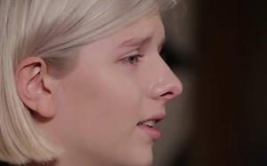 Aurora -Murder Song (Living Room Brooklyn NY) 现场版 141021