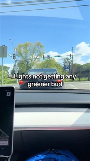 This dude took FOREVER at lights 🤦🏾‍♂️