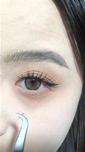 Natural Lower Lash Tutorial for Beginners | Easy Eyelash Tips for Bigger, Brighter Eyes #shorts