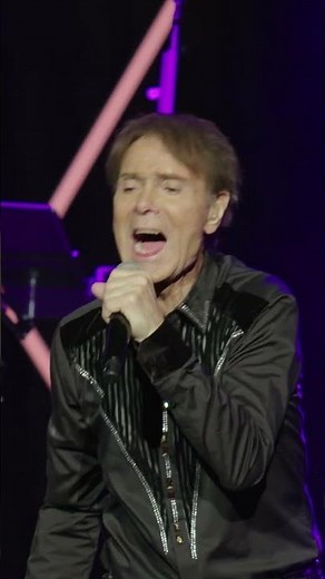 ⭐️ 'The Millennium Prayer' #cliffrichard @The Blue Sapphire Tour ⭐️
