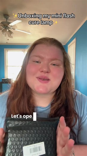 Mini Flash Cure Lamp: Affordable Nail Care Solution