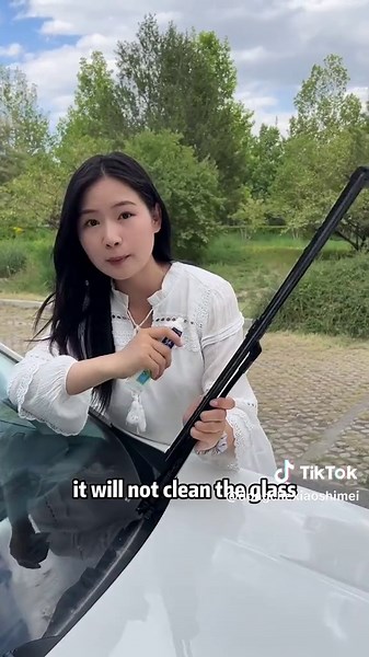 Some hidden uses for toothpaste that's especially good for cars!#howto #cartok #car #driving #drivingskills #drivingtips #drivingschool #foryou #carsoftiktok