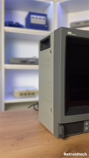 JC Ayala on Instagram: "Long before Sega Rally, we already had pure arcade adrenaline with World Rally (1993) 🏁 Here it’s running on a Slim PVM PRO in Classic Gray, sharp pixels and loud arcade sound perfectly tuned on the PRO audio system 😎 Pure 90s arcade feeling 🔥 #SlimPVMPro #PVM #Arcade #WorldRally"