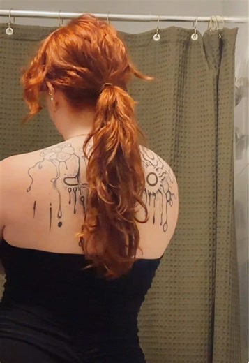 imagine if somebody spotted Vicky when she was out with Glam #fyp#metalfamily#metalfamilyvicky#metalfamilyglam#ironiclightbulb