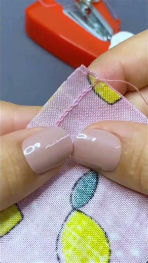 How to Sew with a Manual Sewing Machine #diy #sewing #seweasy #sewingblogger