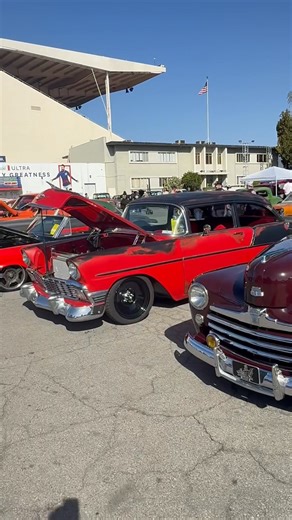 The outdoor car show here at grand national roadster show is pretty sweet | Cruisin' News