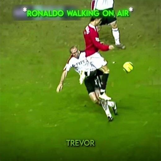 Ronaldo walking on AIR 🤯#aestheic