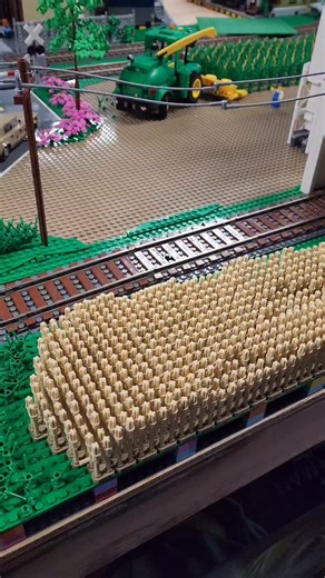 Bevins Bricks on Instagram: "How to build a Lego Wheat field #lego #wheat #howto #bevinsbricks #buildwithlego"