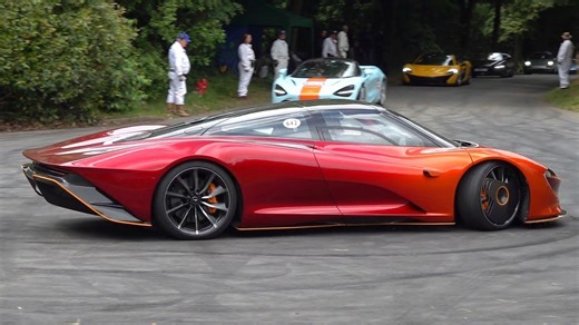 McLaren Speedtail - Top Speed Runs & Jet-Like Acceleration