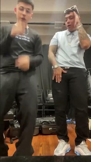 Trueno and Simon Gaete from Los Wachiturros dancing to "TURRAZO" at the Gardel Awards pre-show