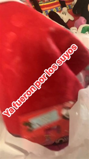 #dollartree #mickeymouse #navidad | Yolanda Romero | Facebook