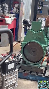 Little Detroit, big attitude 🔥 Watch this 4-53T fire up with that signature crackle — small but tough, and all two-stroke. Send it to someone who knows the sound! 🎥: Notnotdiesel #453TDetroit #TwoStrokePower #DetroitStartup #OneDiesel #OldSchoolDiesel #DetroitSound #DrillersLife | One Diesel