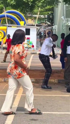 HUGGING RANDOM STRANGERS TO SEE THEIR REACTION🥹❤️‍🩹#viral #shorts #shortsvideo #trending #love