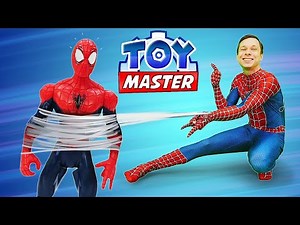 PREMIÈRE! Toy Master se transforme en Spiderman! Vidéo pour enfants sur les super-héros en jouets