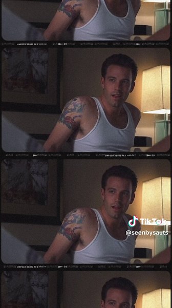 Gigli (2003) #gigli #jenniferlopez #jlo #benaffleck #bennifer #turkeytime #gobblegobble #badmovie #iconicmoviequotes #thanksgivingsound #thanksgiving #turkeyday