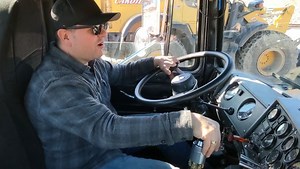 Original Boston Trucker (*tm) on Instagram: "See my brand new 16 minute video posted on "The Boston Trucker" on YouTube!!! It's titled "How To Shift a 12 speed Mack"! There's a link in my bio so check it out! #thebostontruckeronyoutube #macktruck #shiftinggears #12speed #macksuperliner #gearjammer #symbrachydactyly #americantrucker #trucking #truckerslife #truckdriver #keepontruckin"