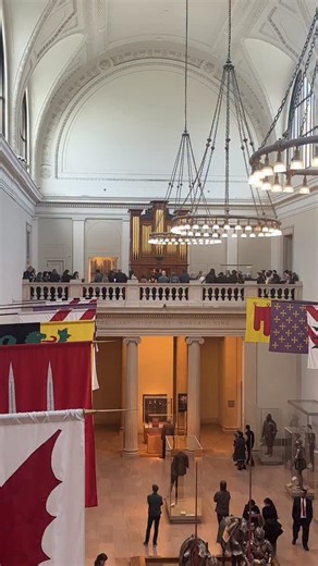 The Metropolitan Museum of Art on Instagram: "Step into the @metmusicalinstruments gallery and experience the rich sound of our historic Appleton Organ, performed live by keyboardist Marco Jimenez (@marcoajimenez14). Built in 1830 by renowned Boston craftsman Thomas Appleton, this remarkable instrument is the oldest and finest surviving example of his work. Its elegant mahogany Greek Revival case and tonal design echo British organ designs of the late 18th century. 🎵 J.S. Bach’s Fantasia