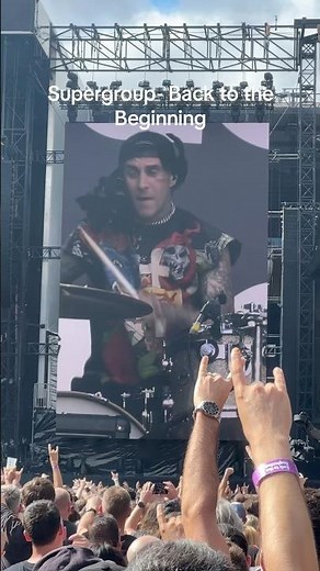 Supergroup - Drum-Off (Back to the Beginning - Travis Barker, Danny Carey, Chad Smith)