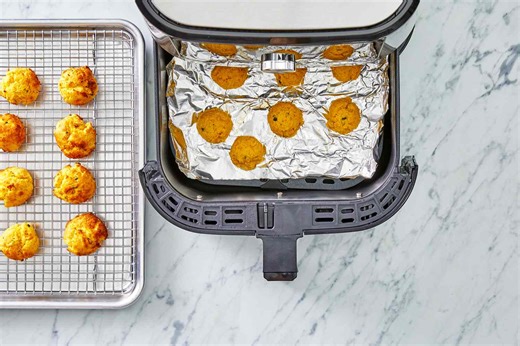 Can You Really Use Aluminum Foil In An Air Fryer?