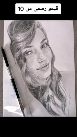 Stunning Pencil Sketches of Human Figures in Detail