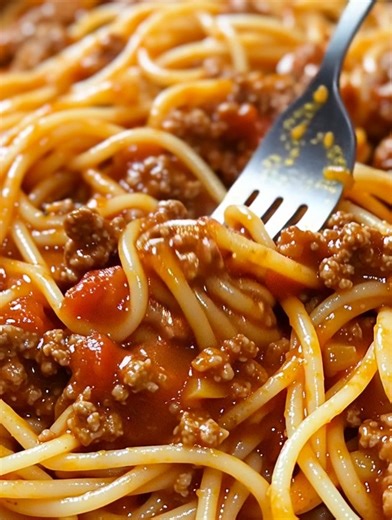 I call this 'Grandma’s Secret Sauce' because it’s so rich and flavorful, it tastes like it took hours (but it didn’t)!. in Coʍmеոτ 💬 | Old fashioned recipe