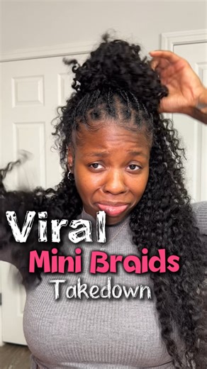 Ki🤍 on Instagram: "Taking them down was super easy! 🥰#boraborabraids #viralbraids #crochetbraids #alexisb #minibraids #miracleknots"