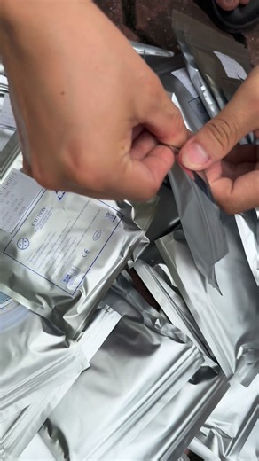 40K views · 117 reactions | Led dán nội thất 29k 1 cuộn #tuantudenledb #tusidenled #xuhuongreels #quattran8canh #Spotlight #denled #leddannoithat | TUẤN TÚ ĐÈN LED | Facebook