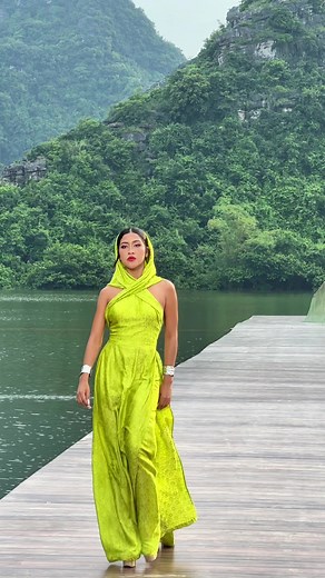 Hello Cosmo: Vietnam Fashion Show Highlights