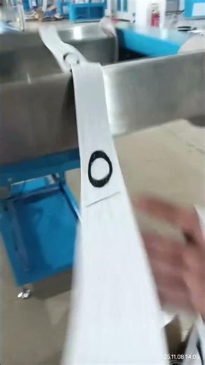 Automatic band silicone dispensing machine for lace coating