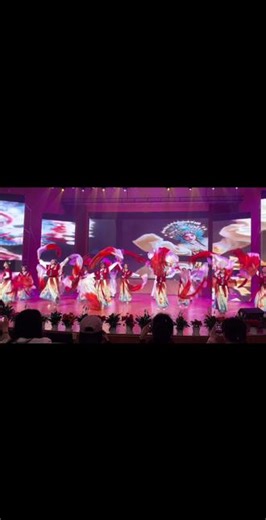 #文艺汇演记录 #高中#艺术节 #牵丝戏#舞蹈 挤净零碎课余时间 一点点扣完这支舞 不被看好的我们 拿下了优秀节目奖 太感动了！虽然这支舞蹈还是有一些不足 但我们尽力就好 感谢参与这次活动的每一个小伙伴！