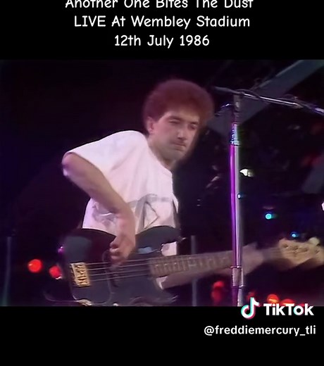 Queen Another One Bites The Dust LIVE At Wembley Stadium 1986