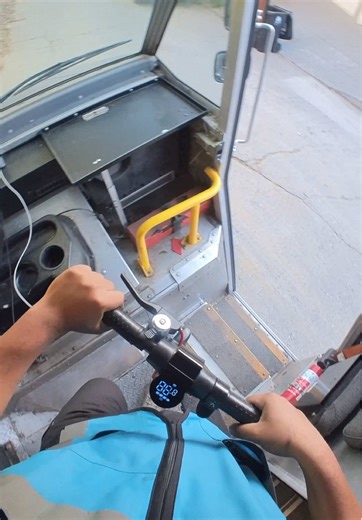 Amazon Delivery Driver Uses Electric Scooter for Delivery