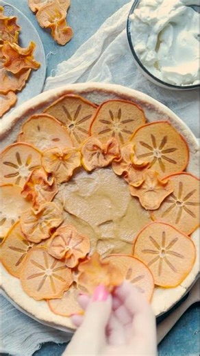 Here's how to make the most beautiful Persimmon Pie