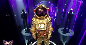 Mask Singer 2022 : l'identité du Cosmonaute révélée, "Je me suis éclaté" avoue la star