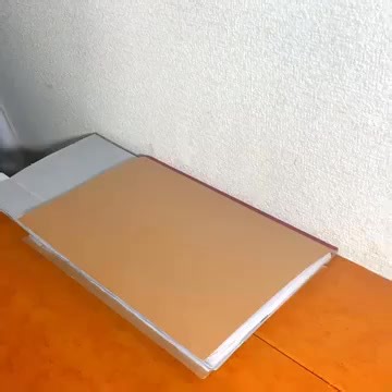 Không AI, không kỹ xảo, chỉ bằng vài tờ giấy trắng, kéo, keo dán và đôi tay khéo léo, nghệ sĩ Shinrashinge (しんらしんげ) đã kể 1 câu chuyện ấm áp được ghi tại bệnh viện💕 🎥 Video: @shin.2580 #thichquangcao #art #japan #inspiration | Hội những người thích Quảng Cáo