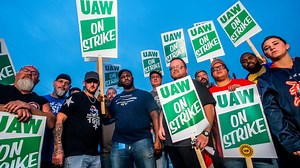 GM no longer paying striking workers' health costs
