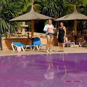 71K views · 1.4K reactions | Baby Jesus turns the pool PINK!  For more exclusive clips check out our NEW YouTube channel: https://www.youtube.com/channel/UCeFV1bp4kWTEKJINqnAXXUA | Benidorm | Facebook