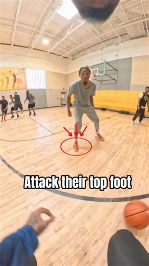 How to read your defender in basketball #basketball #tips #ballislife #nba #hooper #hoops #iq