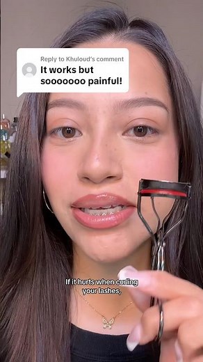 How to curl your lashes CORRECTLY so it doesn’t hurt!