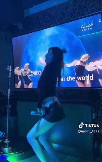 Dancing in the moonlight #sexy #พริตตี้ #โมเดล #pretty #jannie #dancing