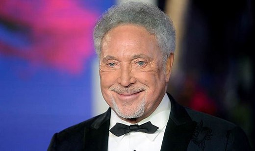 The Voice: Tom Jones tells Luke he has a 'tremendous' voice