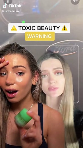 #duet with @erzanicaj #yuka Laneige Lip Mask 😷 #toxicbeauty #laneigelipmask