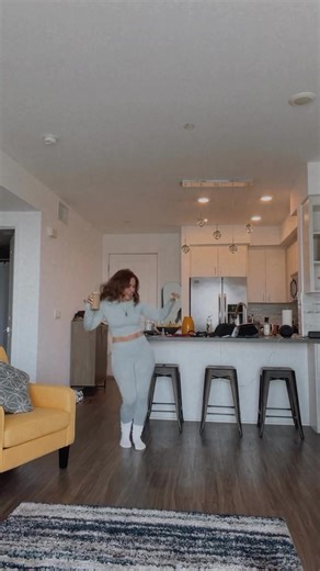 The excitement I feel about my Sunday ‘RESET’ class and since the launch I’ve been sold out every single week, I believed in it and you believed in me ❤️🙌🏼🫶🏼 I love it so much and I love everybody that’s supporting me with this class. It’s the perfect class to end the week and start the week if you missed it in March, secure your spot now for April 4 week or single class. DM ‘Reset’ or link in bio!!! Flyer on my page!!! RESET by Manuela Body Conditioning/stretch/isolations/body rolls 6:30-7: