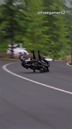 accident i raider #rider #v #adventure